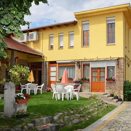 Mediterran Vendeghaz Kecskemét المظهر الخارجي الصورة