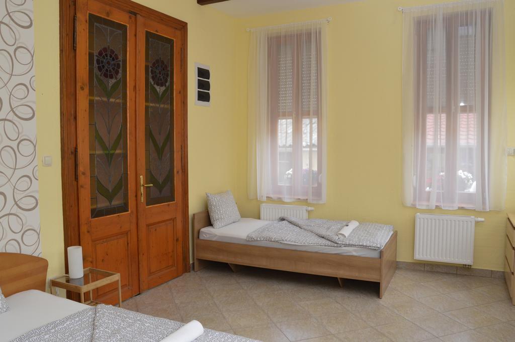 Mediterran Vendeghaz Kecskemét المظهر الخارجي الصورة